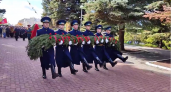 В Чебоксарах почтили память участников Великой Отечественной войны у Монумента Славы